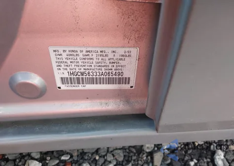 2003 Honda Accord 2.4 Lx из США, поврежденный, VIN 1HGCM56333A065490